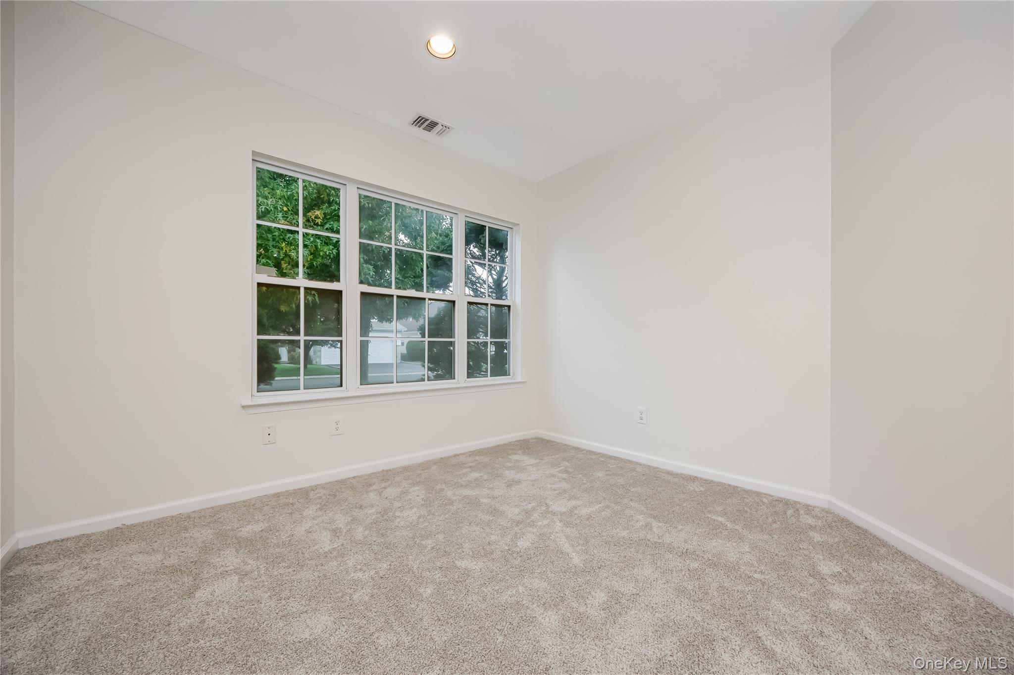 14 Sophia Drive Property Photo 3
