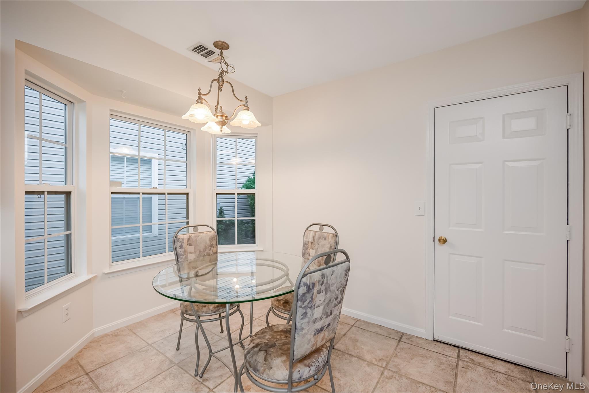 14 Sophia Drive Property Photo 6