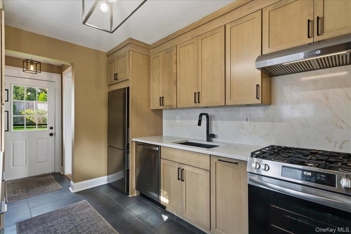 232 Clinton Avenue Property Photo 10