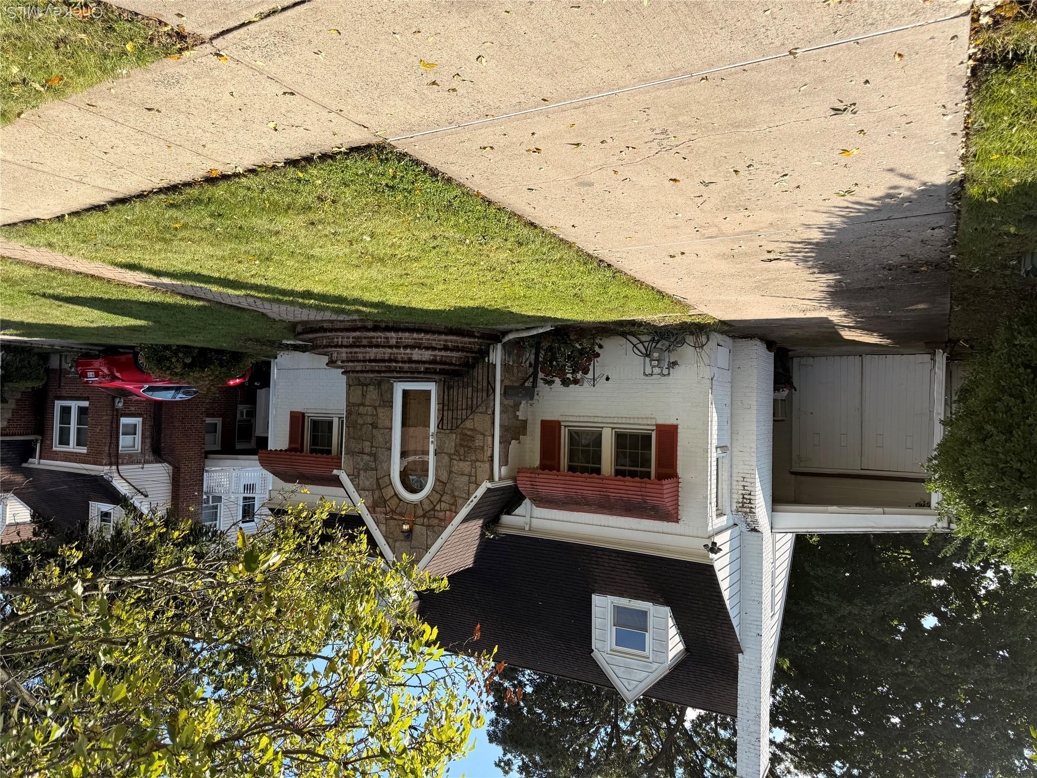 144 E Seaman Avenue Property Photo 2