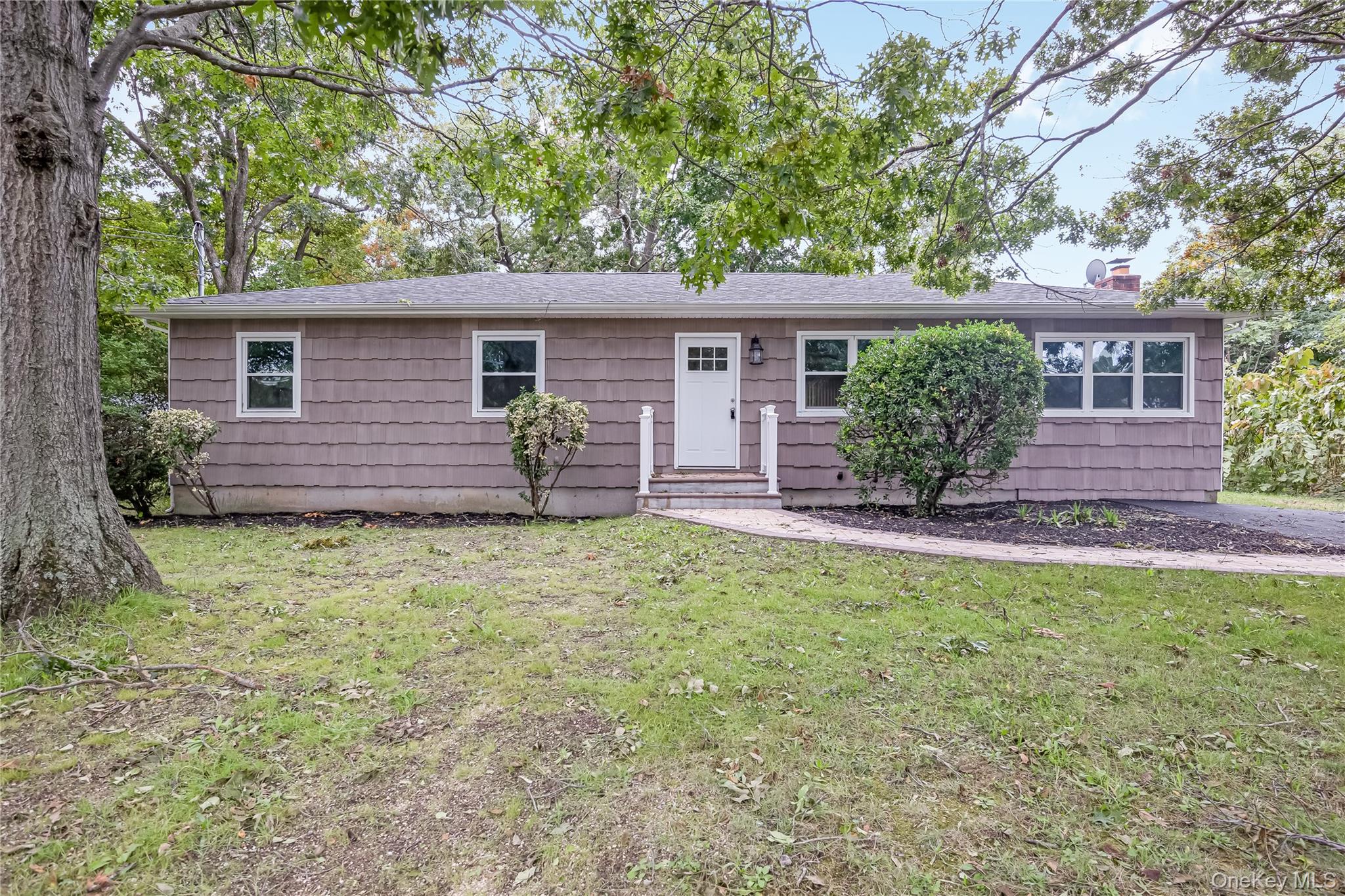 1182 E 3rd Avenue Property Photo 1