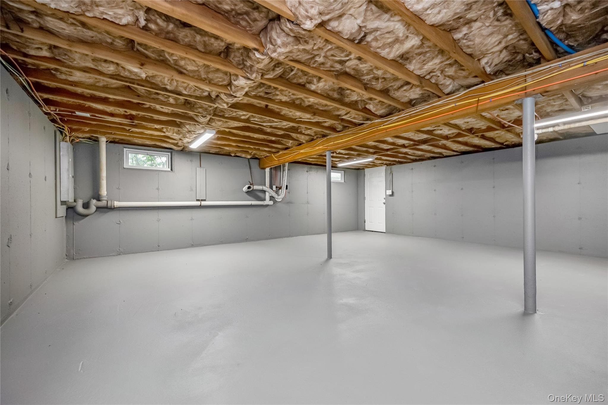 1182 E 3rd Avenue Property Photo 19