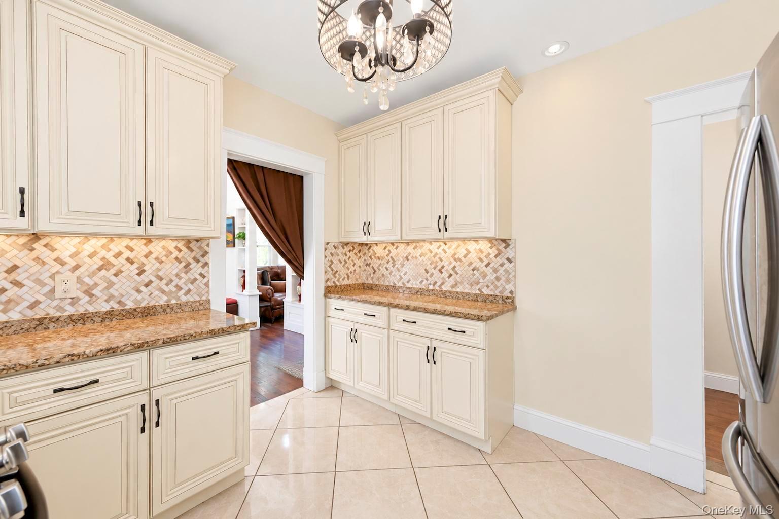 15 Harding Avenue Property Photo 3