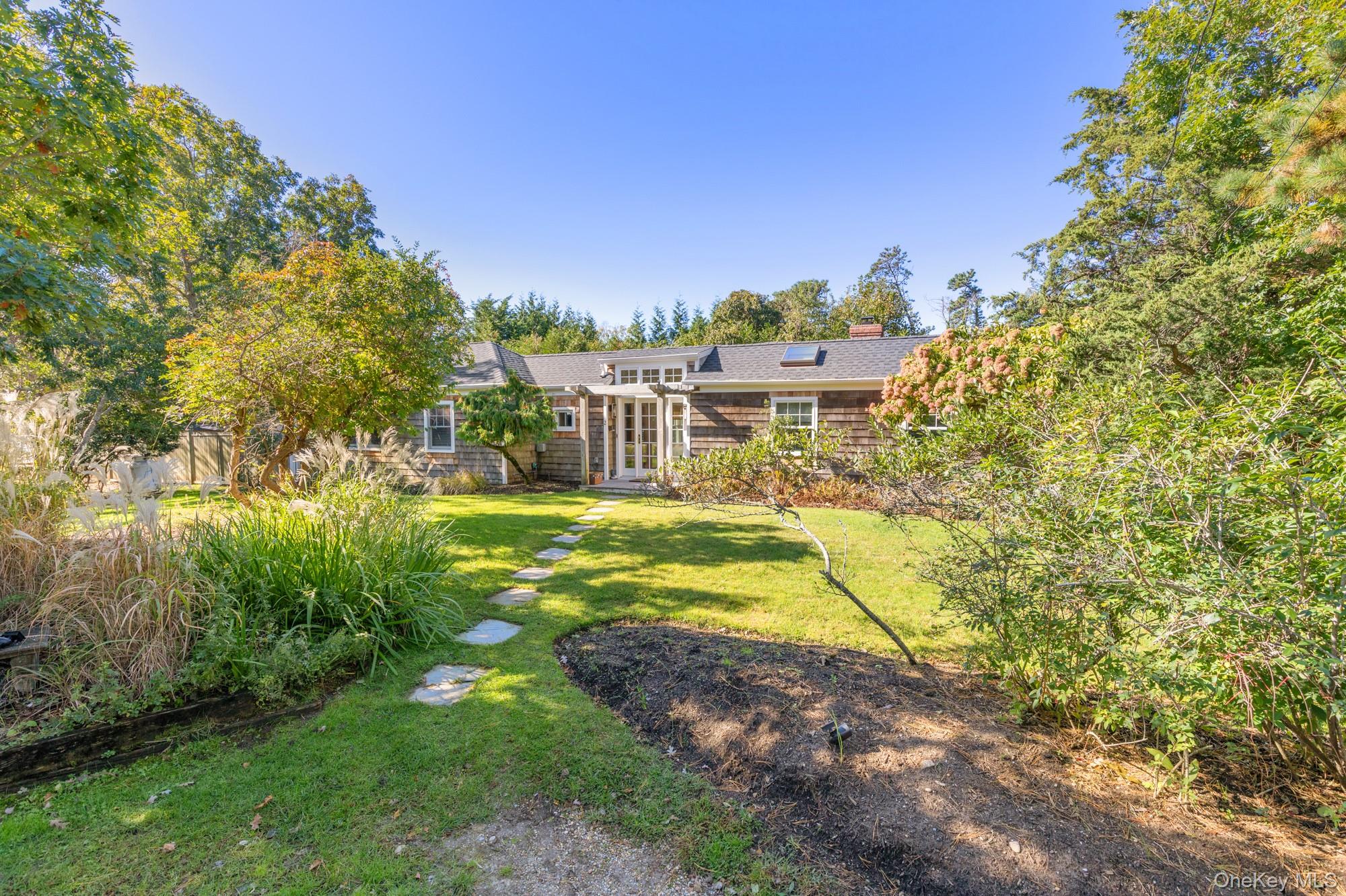 2 Gardiner Drive Property Photo 1