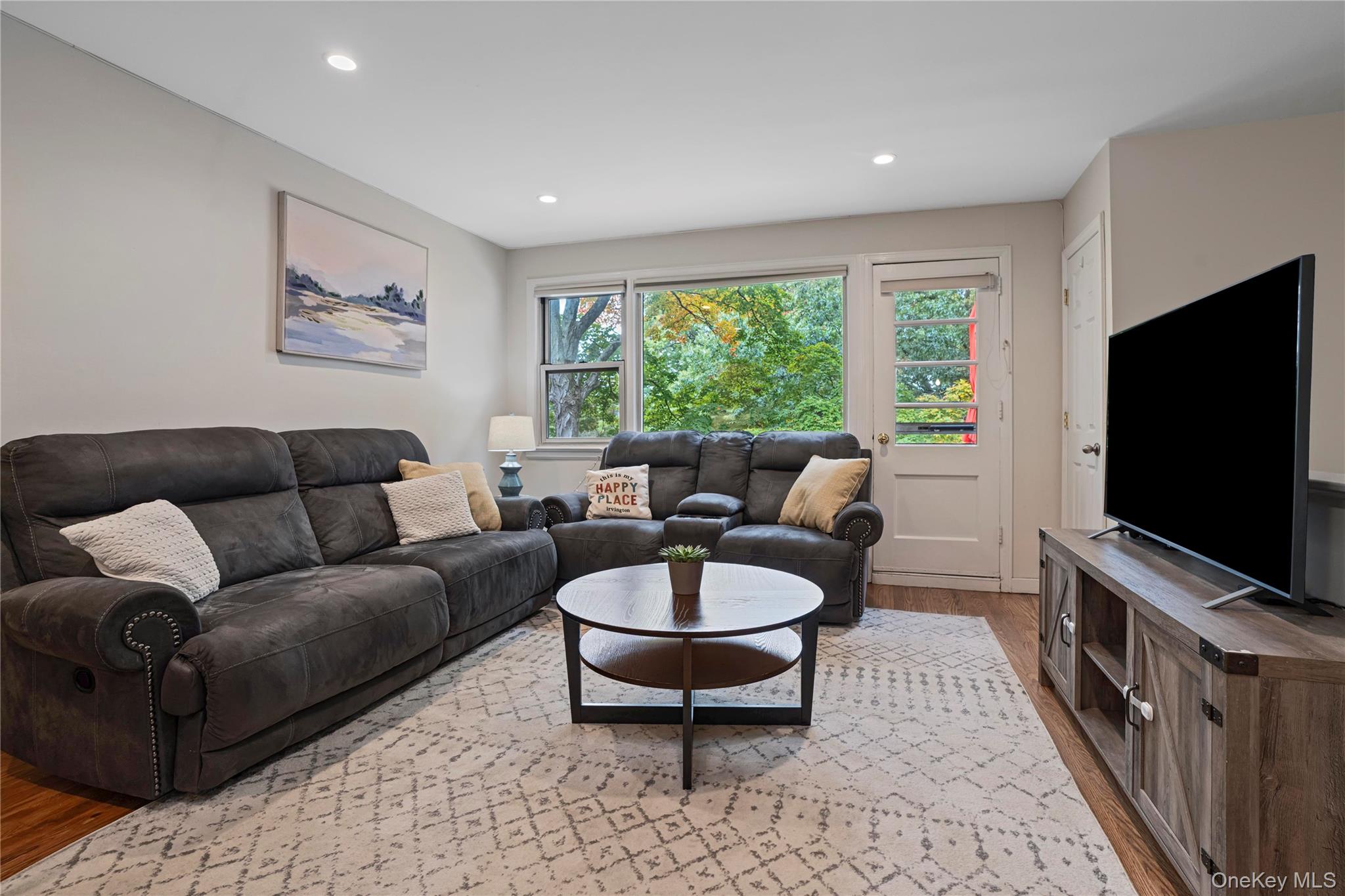 135 S Buckhout Street 135 Property Photo 10