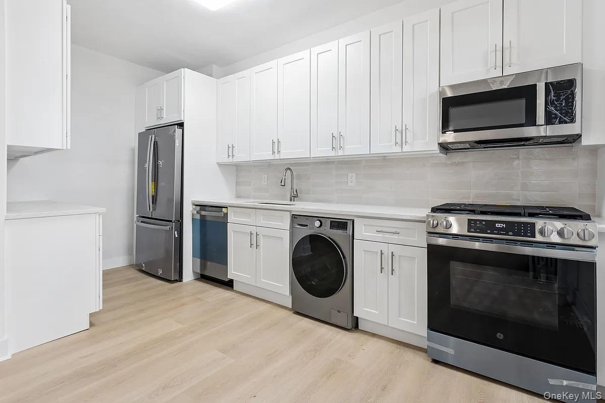 1100 Grand 6k Property Photo 1