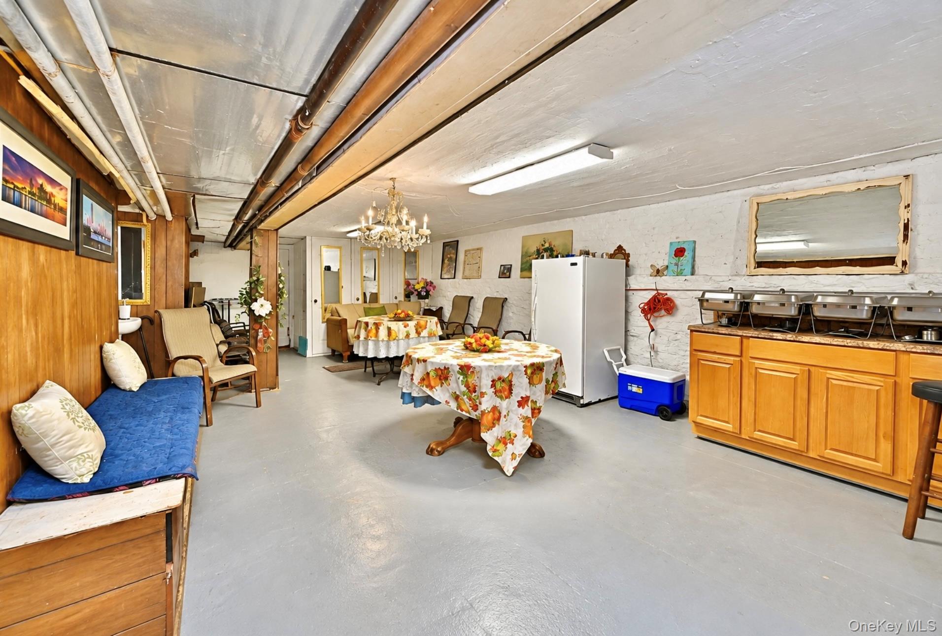 107 Moffat Street Property Photo 3