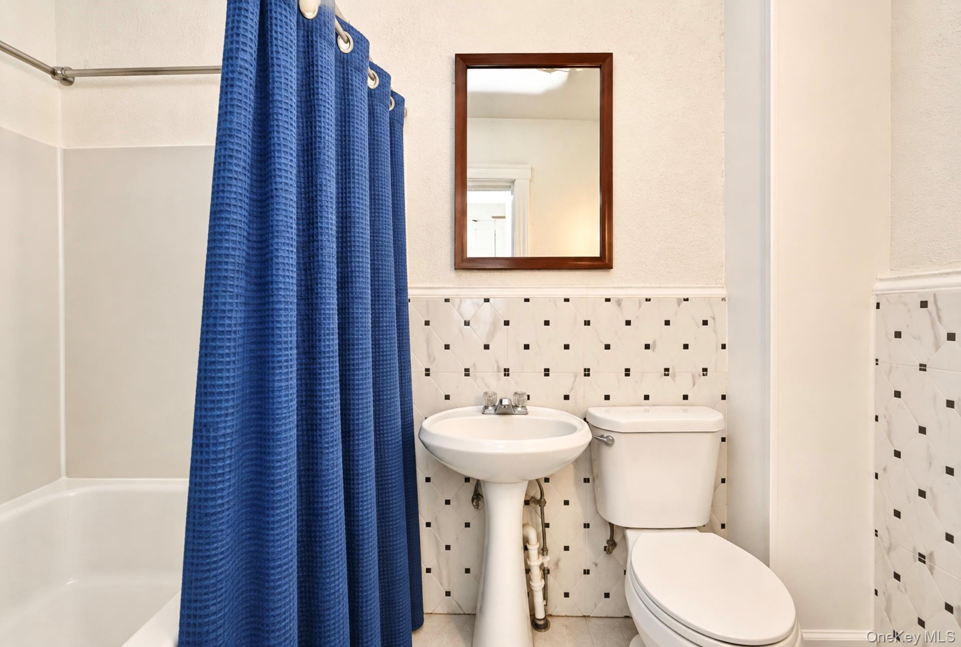 107 Moffat Street Property Photo 6