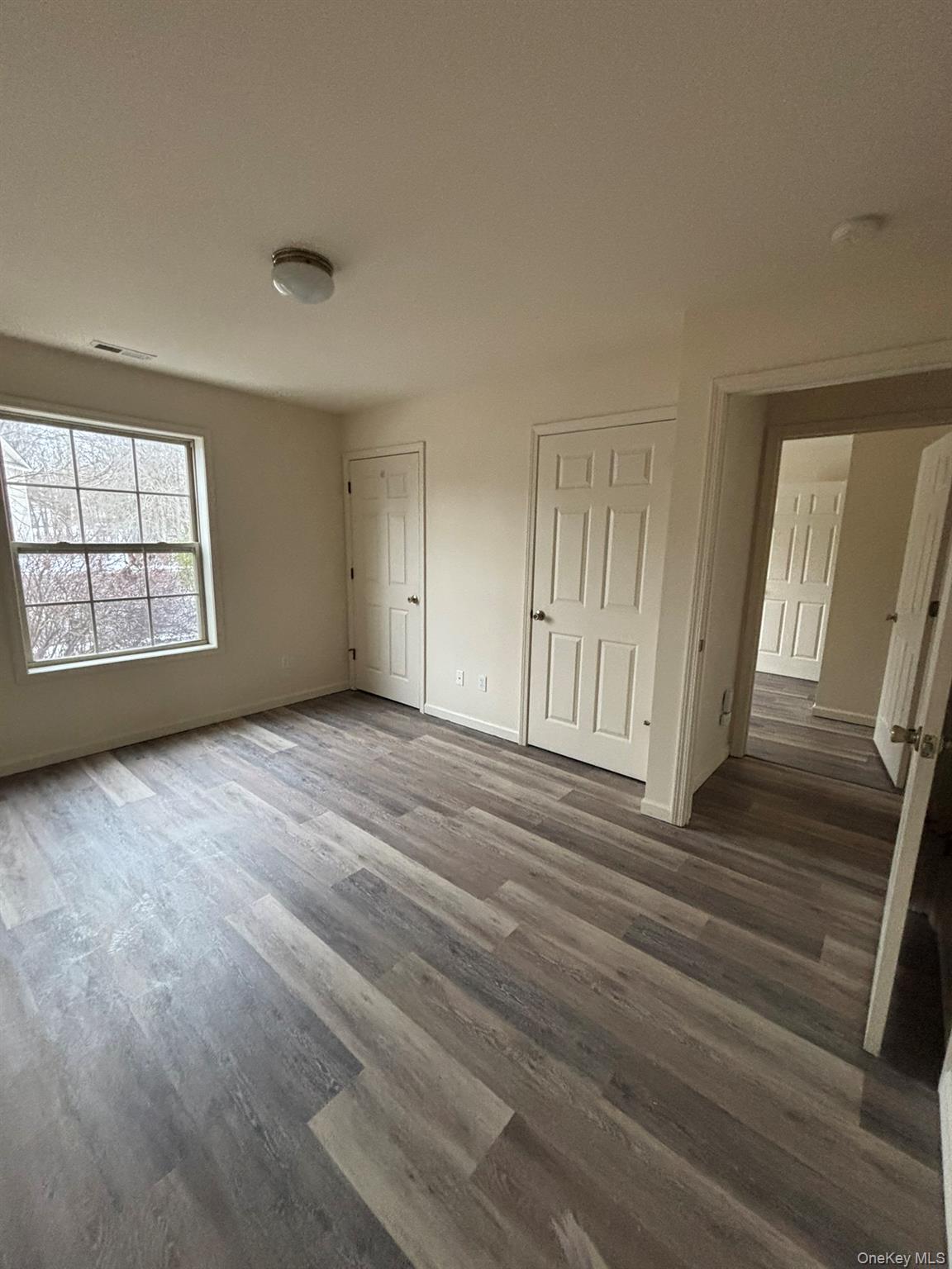 194 E Main Street 9 Property Photo 5