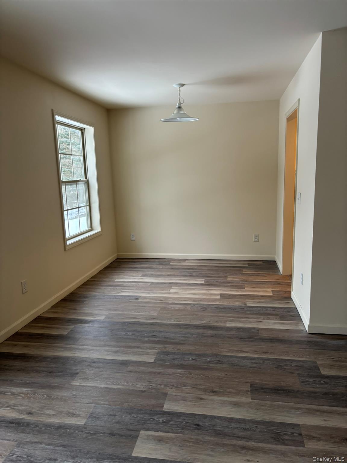 194 E Main Street 9 Property Photo 11