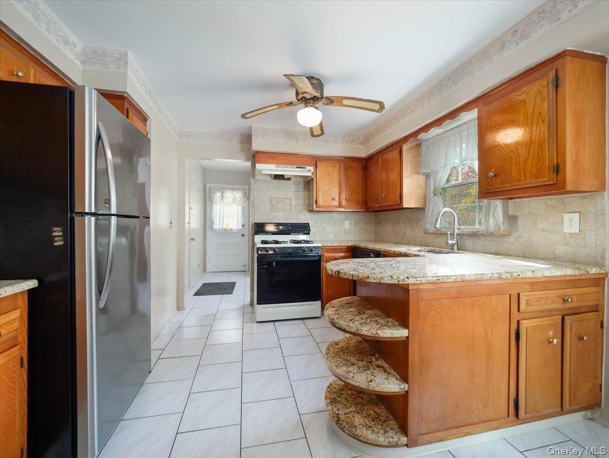 49 Pilgrim Lane Property Photo 13