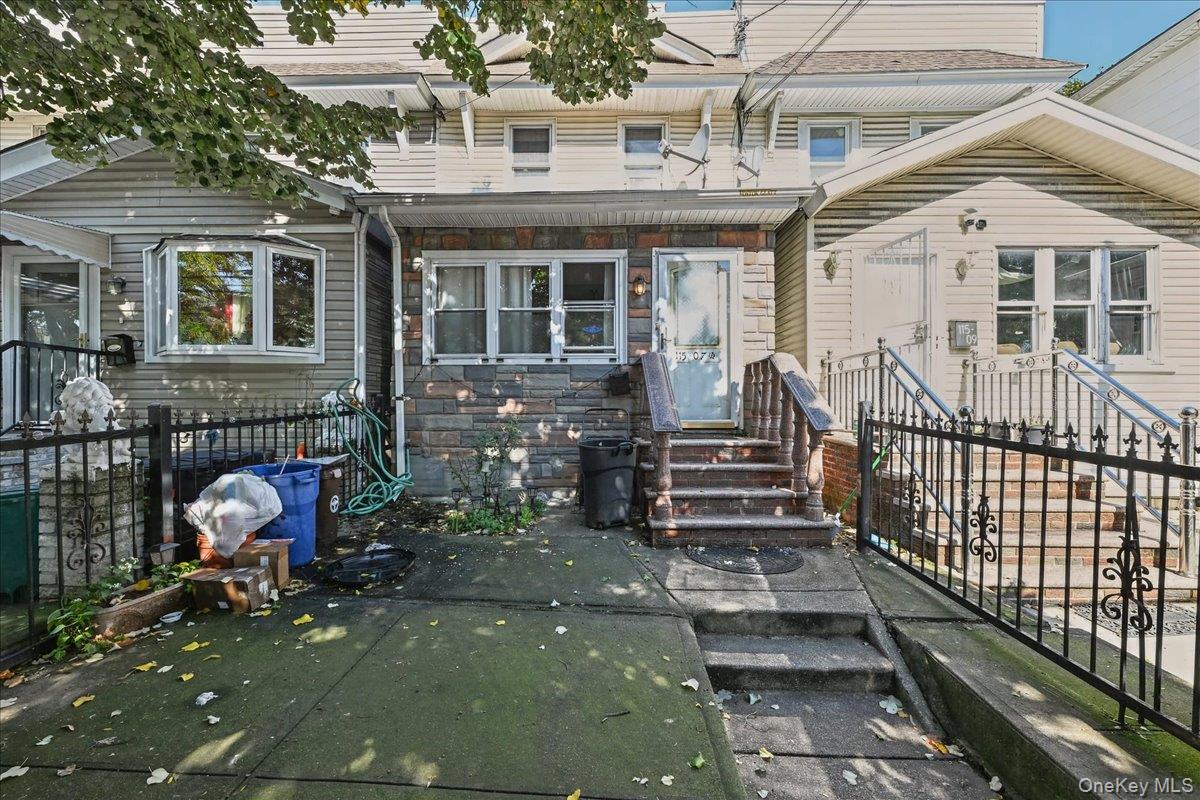 11507 103rd Avenue Property Photo 2