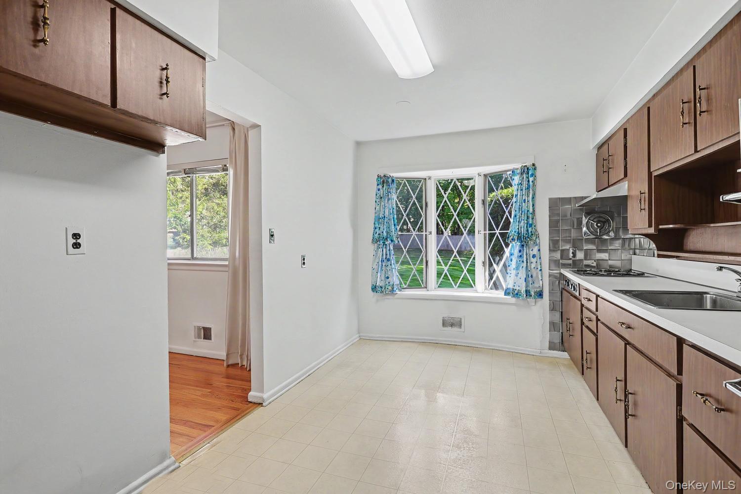34 Radcliff Drive Property Photo 18