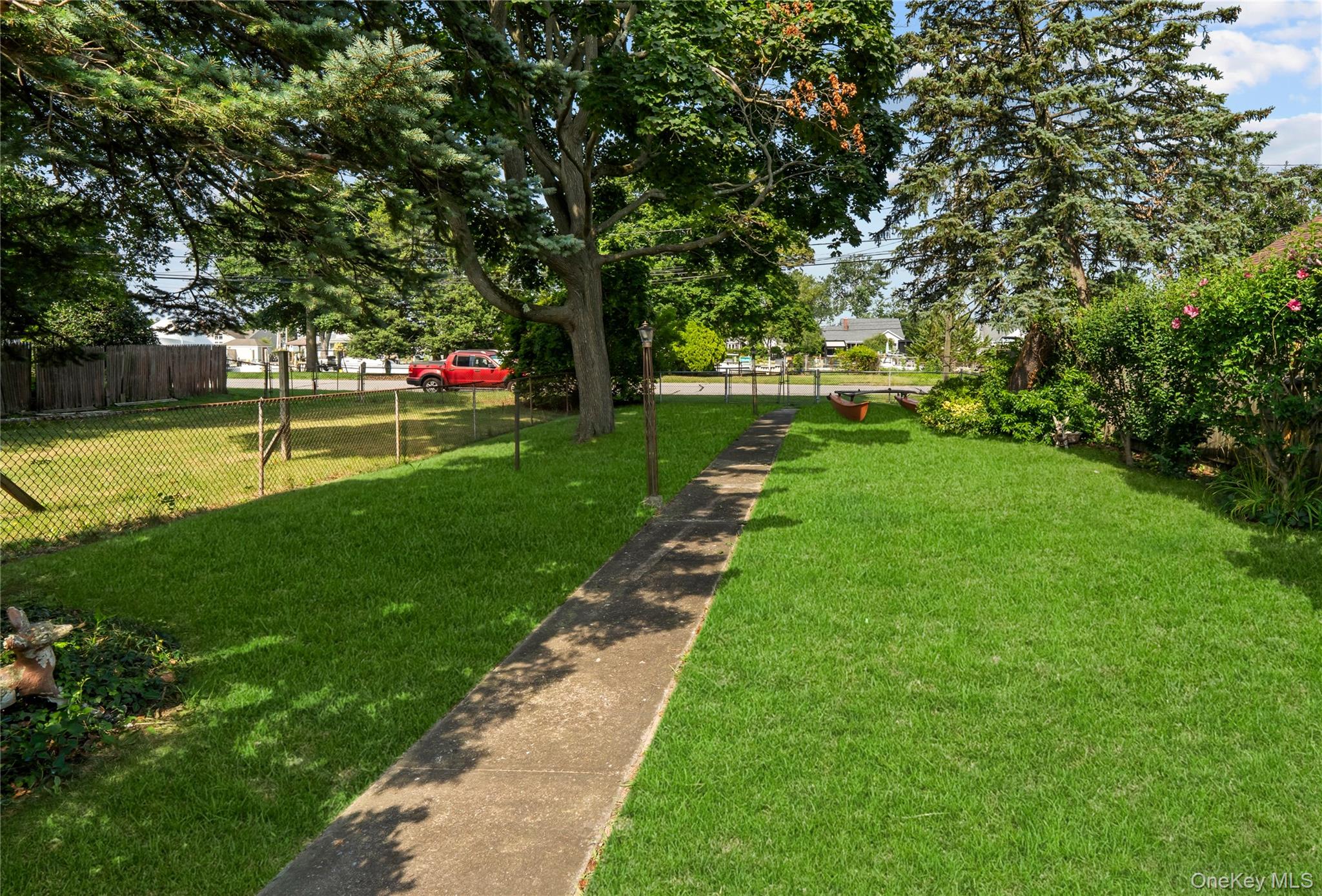 81 Wilson Avenue Property Photo 3