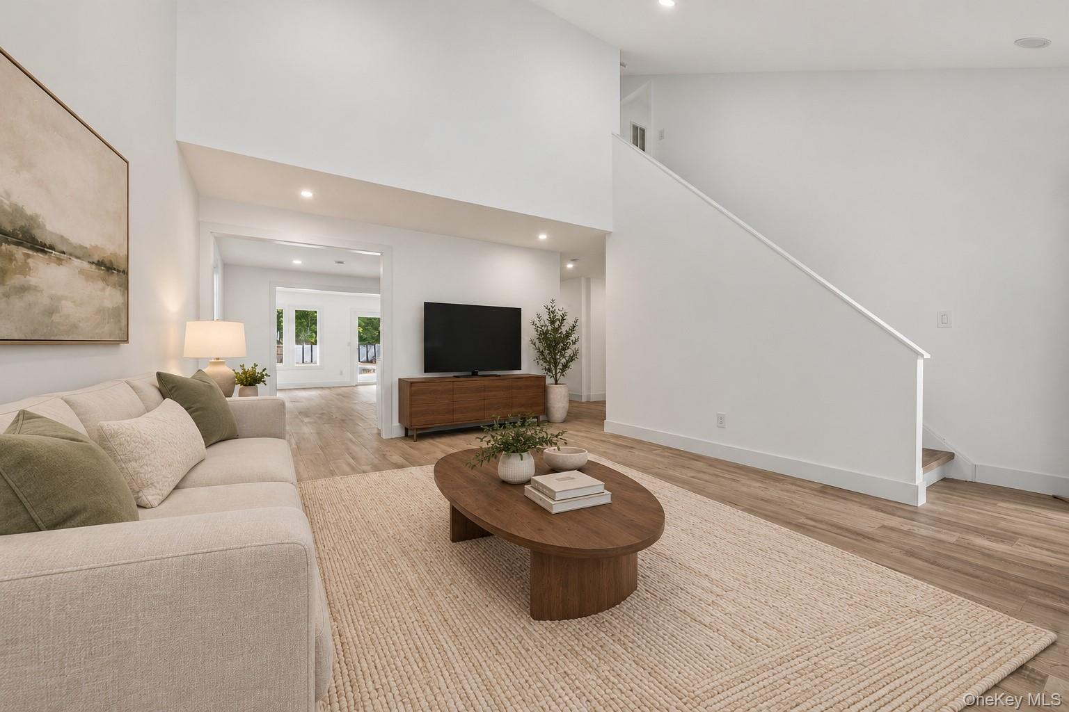 34 Pinelawn Avenue Property Photo 10