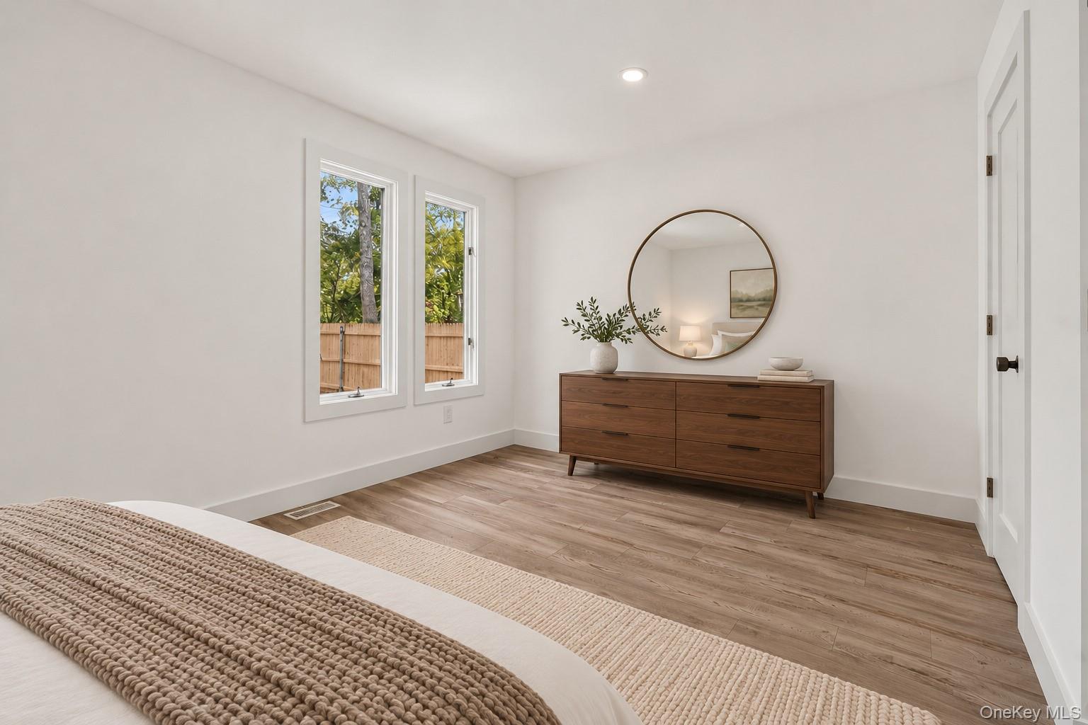 34 Pinelawn Avenue Property Photo 28