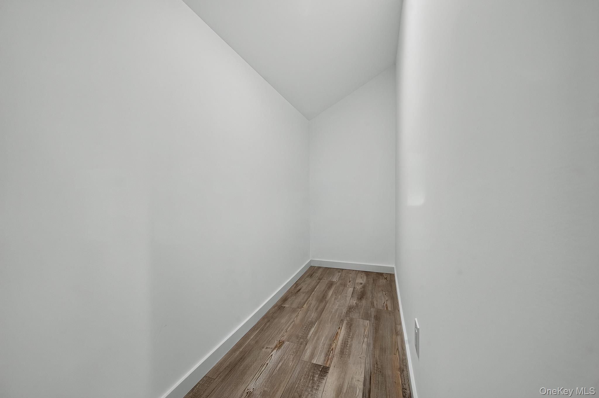 34 Pinelawn Avenue Property Photo 39