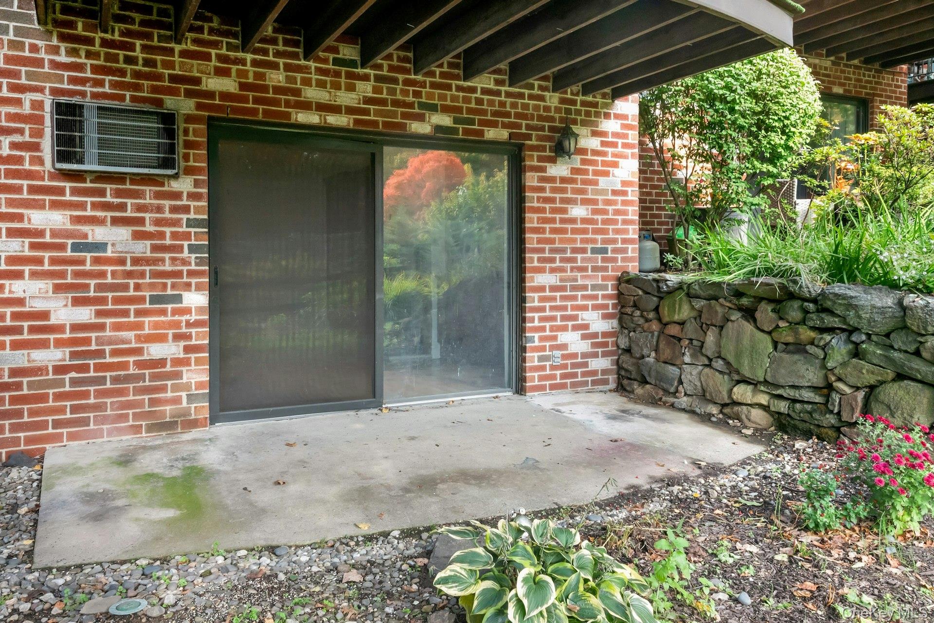 7-10 Briarcliff Drive 10 Property Photo 16