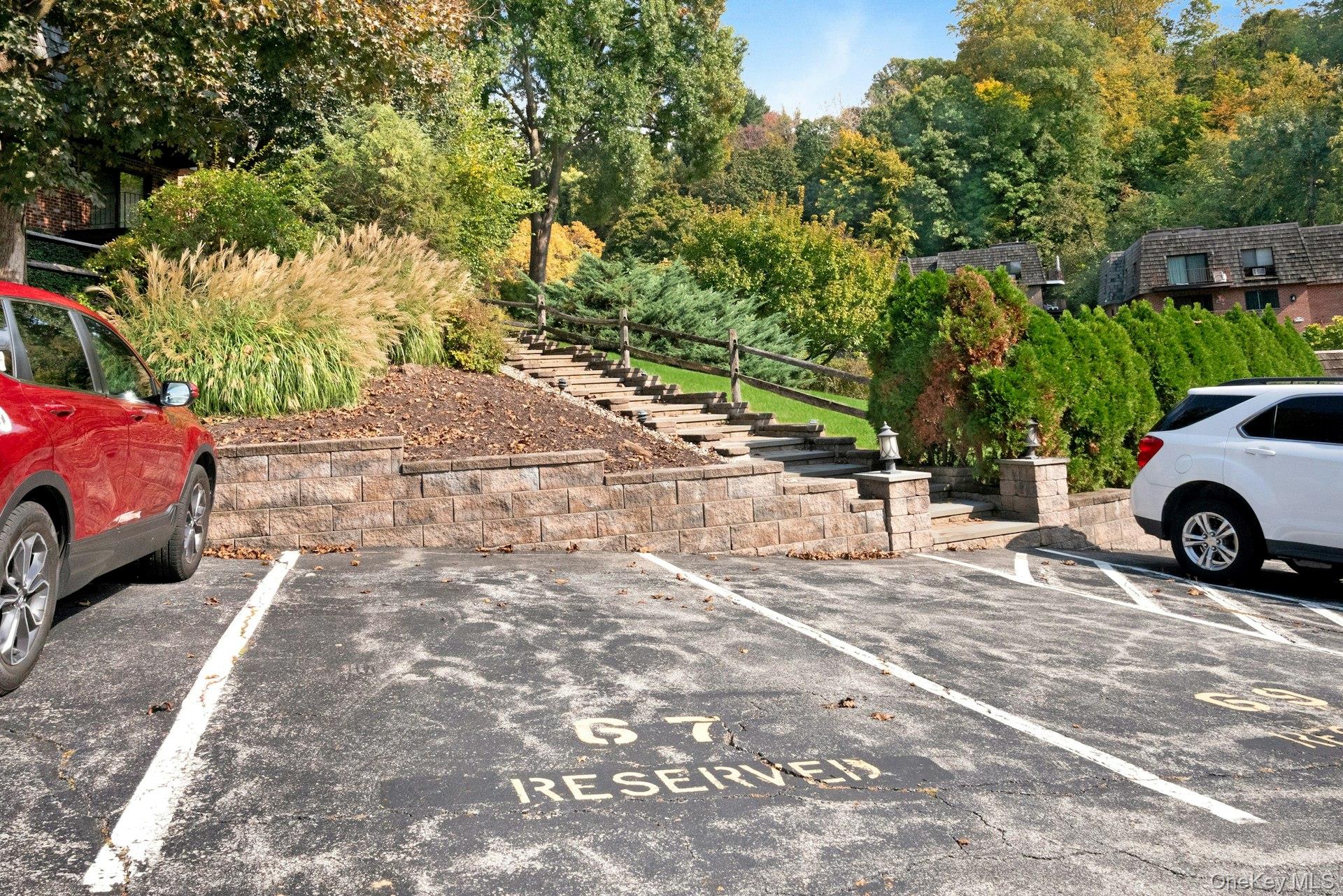 7-10 Briarcliff Drive 10 Property Photo 21