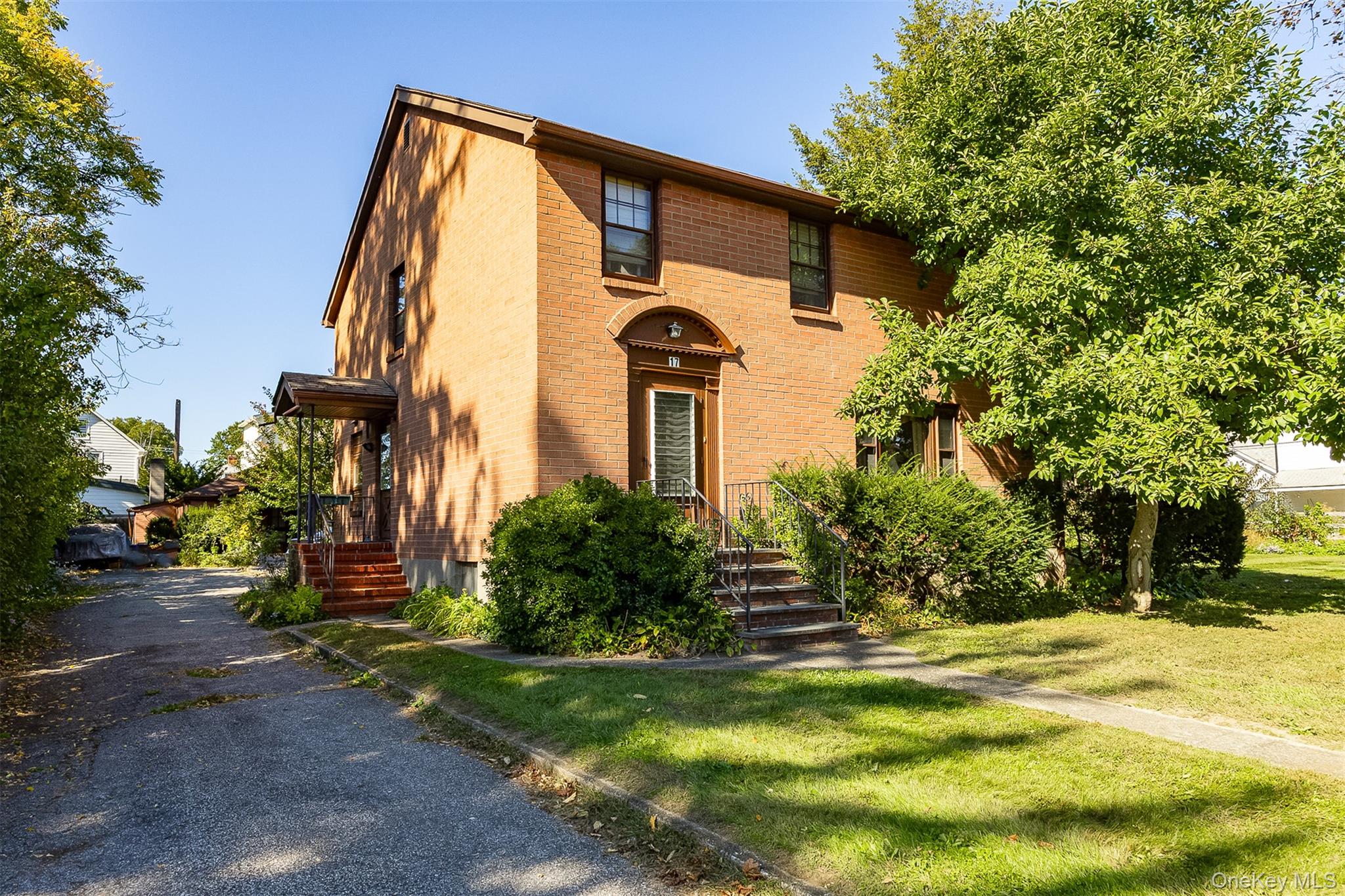 17 N Brett Street Property Photo 1
