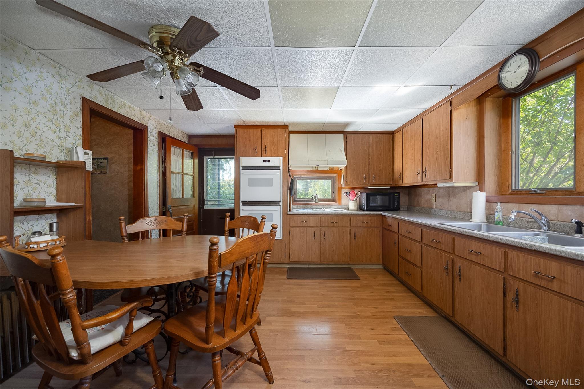 17 N Brett Street Property Photo 4