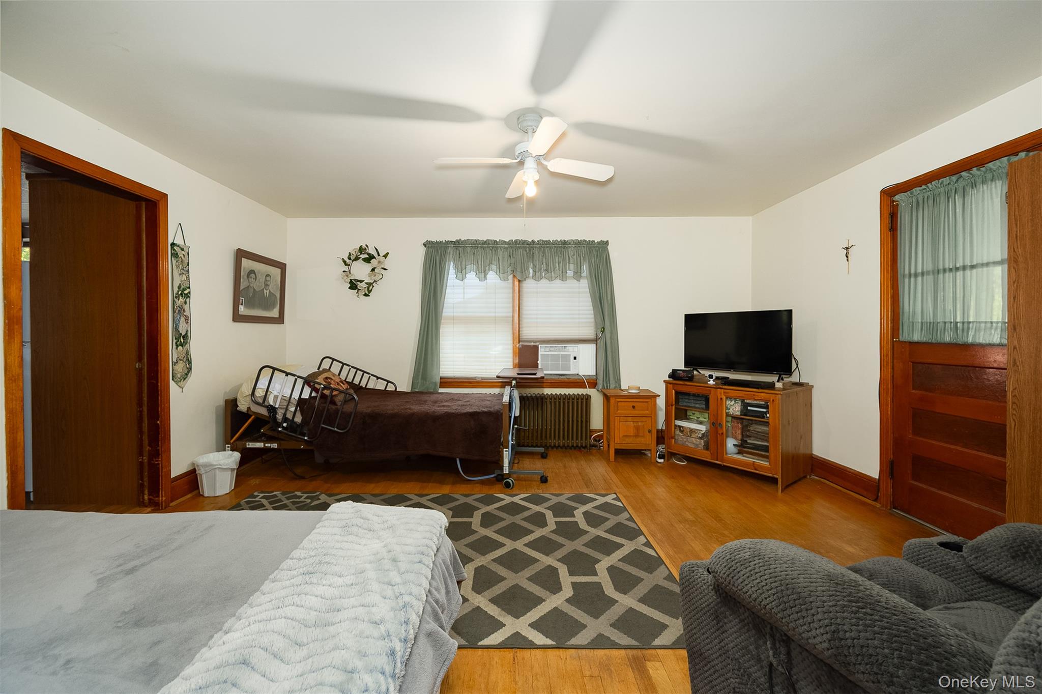 17 N Brett Street Property Photo 9