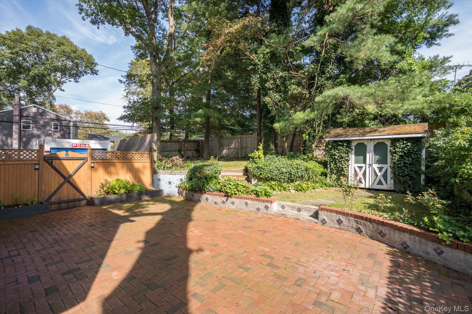 208 Melville Road Property Photo 23