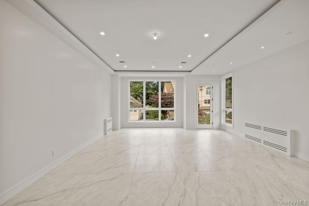 11 Lincoln Street 201 Property Photo 6