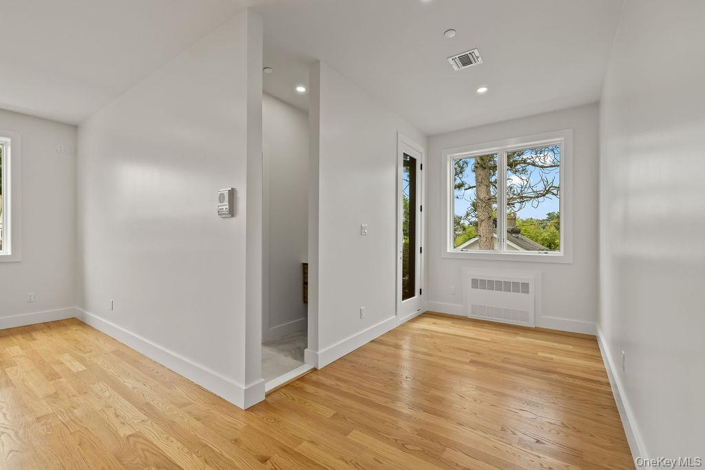 11 Lincoln Street 201 Property Photo 23