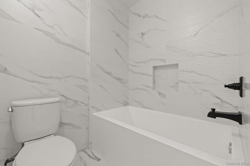 11 Lincoln Street 201 Property Photo 49