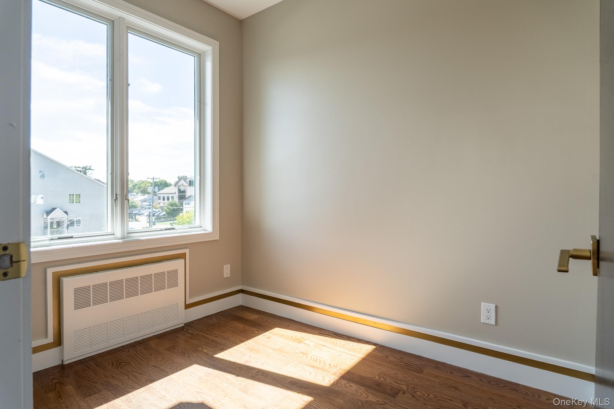 18 Twin Avenue 304 Property Photo 5