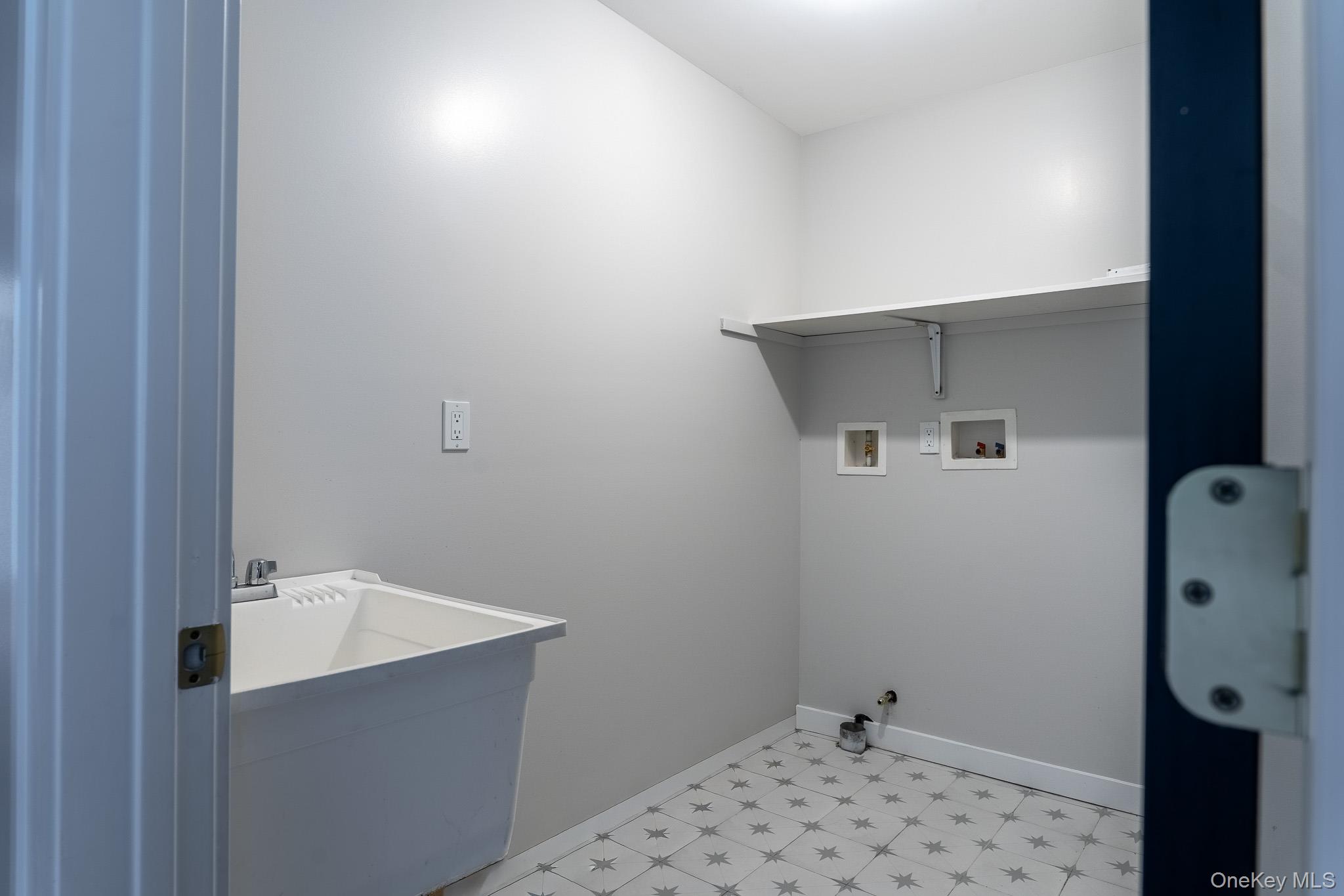 18 Twin Avenue 304 Property Photo 22
