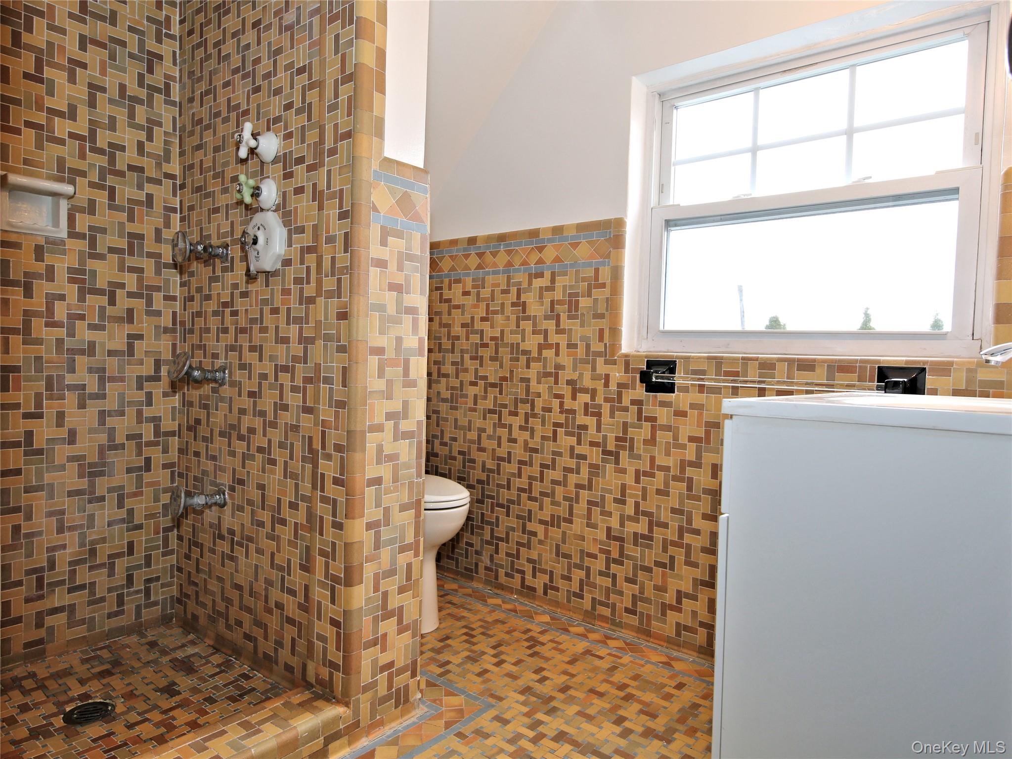 153 Highview Street Property Photo 11
