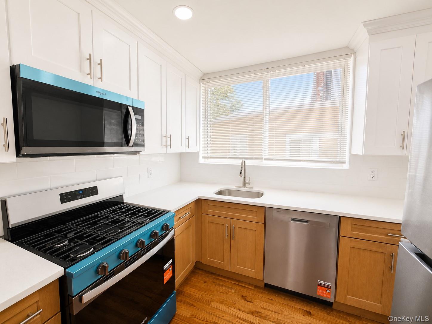 2887 Lamport Place Property Photo 4