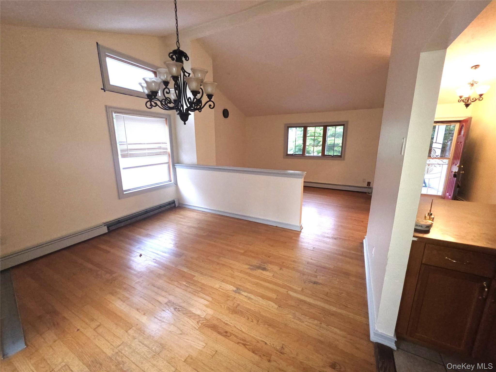 12 Nord Park Boulevard Property Photo 9