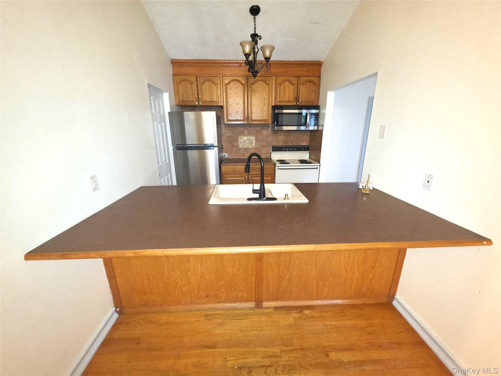 12 Nord Park Boulevard Property Photo 13