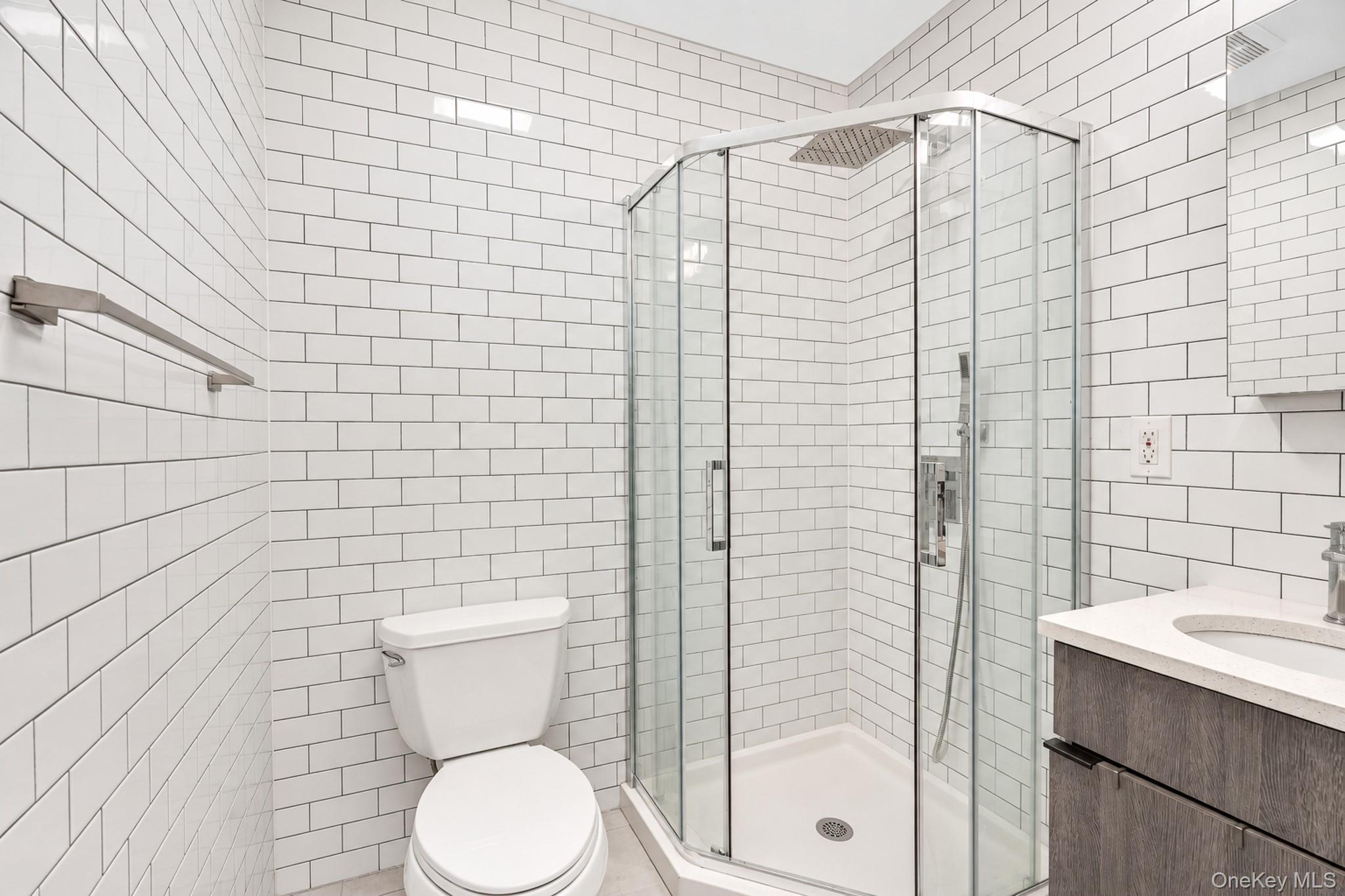 1652 Stillwell Avenue 2b Property Photo 8