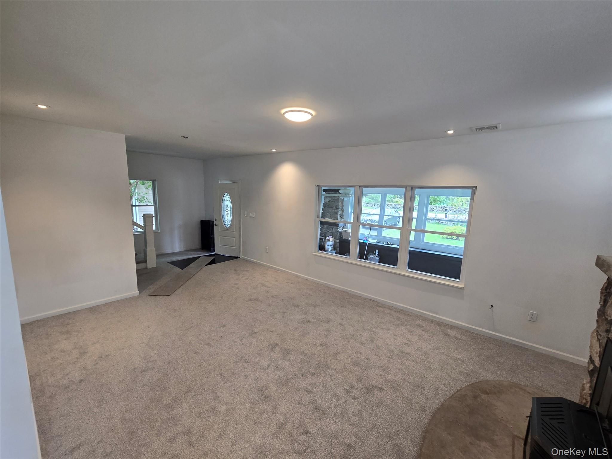 300 Lakeside Road Property Photo 3