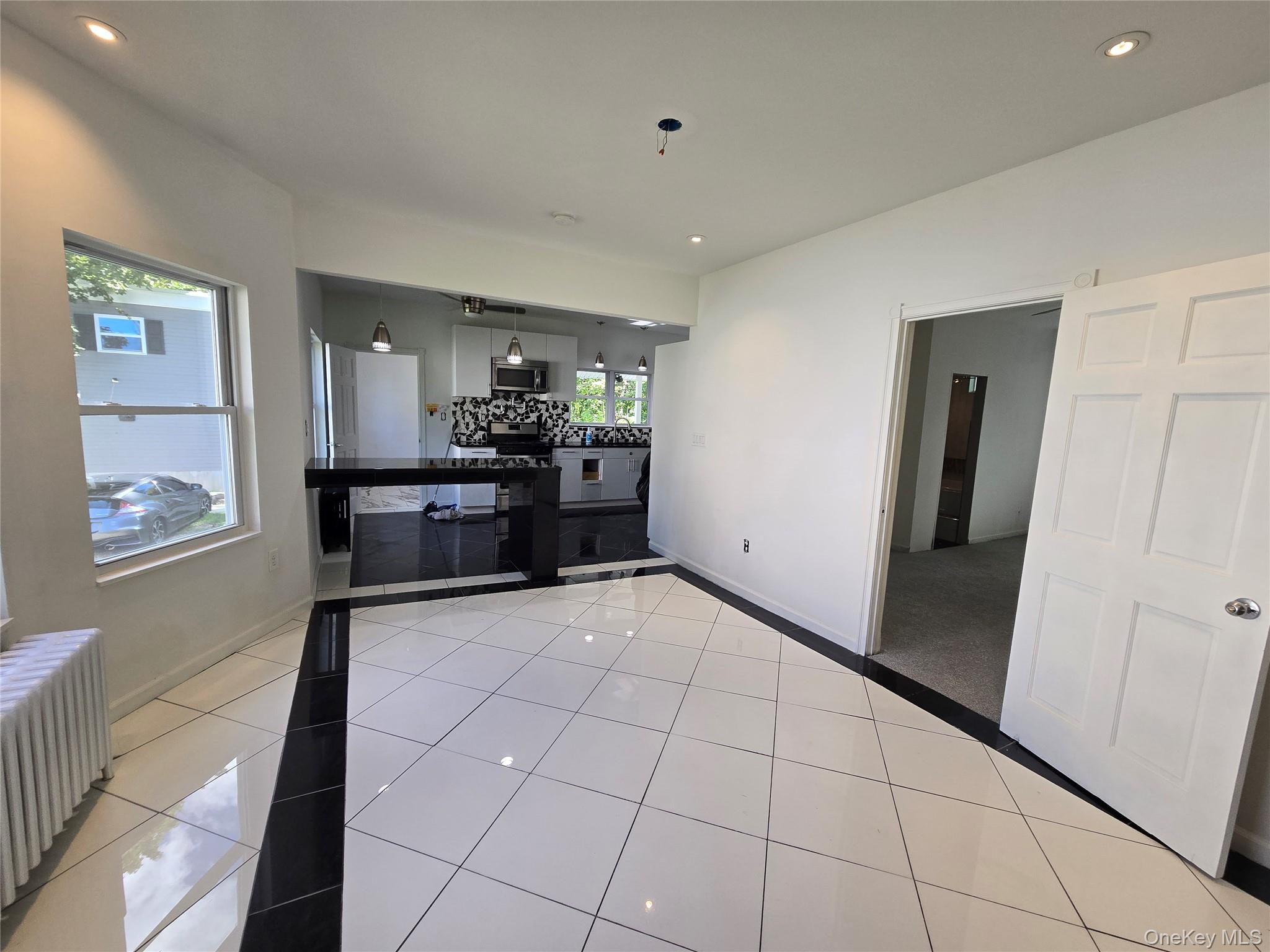 300 Lakeside Road Property Photo 8