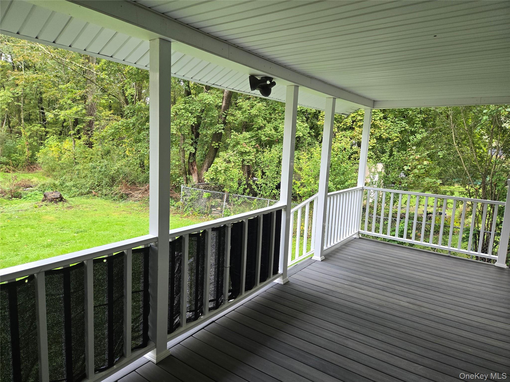 300 Lakeside Road Property Photo 17