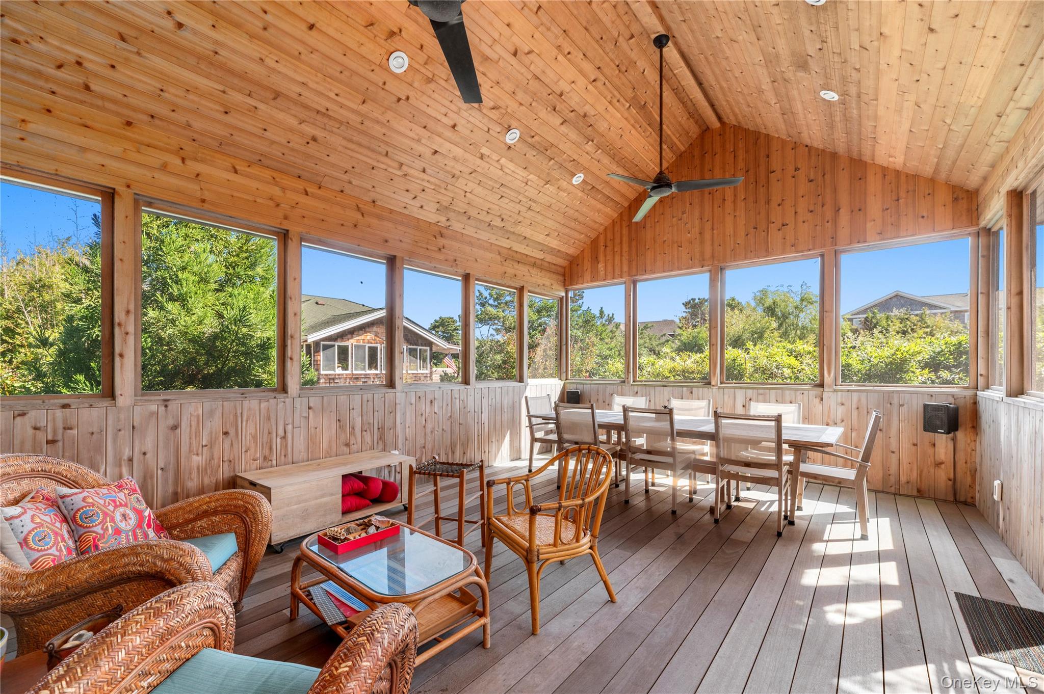 833 Evergreen Walk Property Photo 4