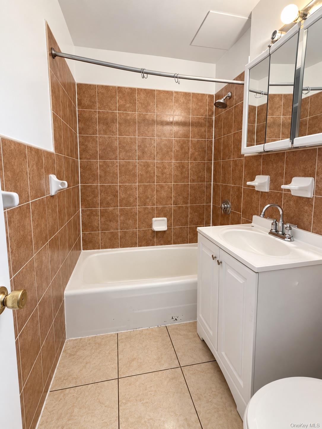 86-16 60th Avenue 4d Property Photo 7