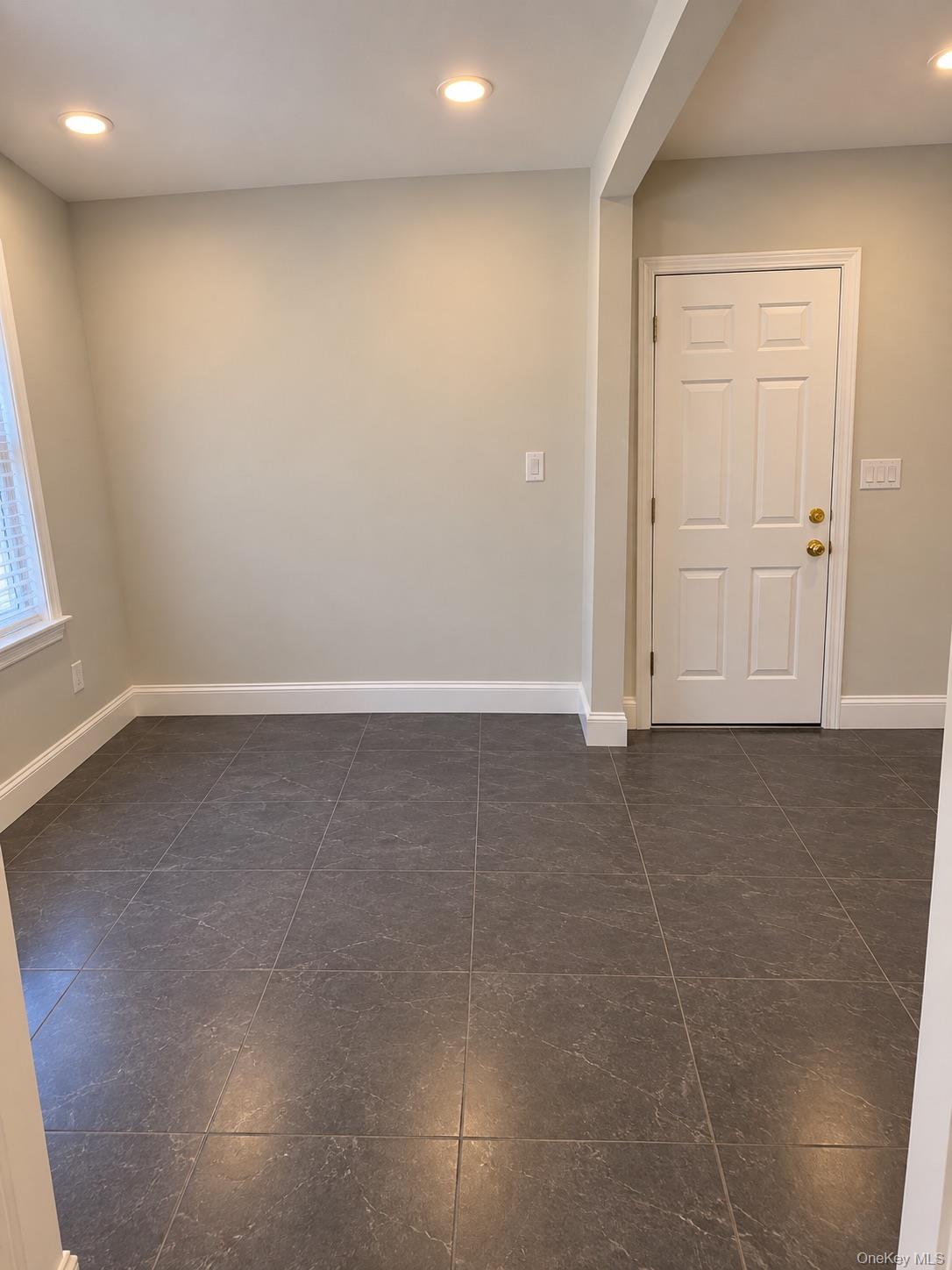 164 Fairview Boulevard Property Photo 8