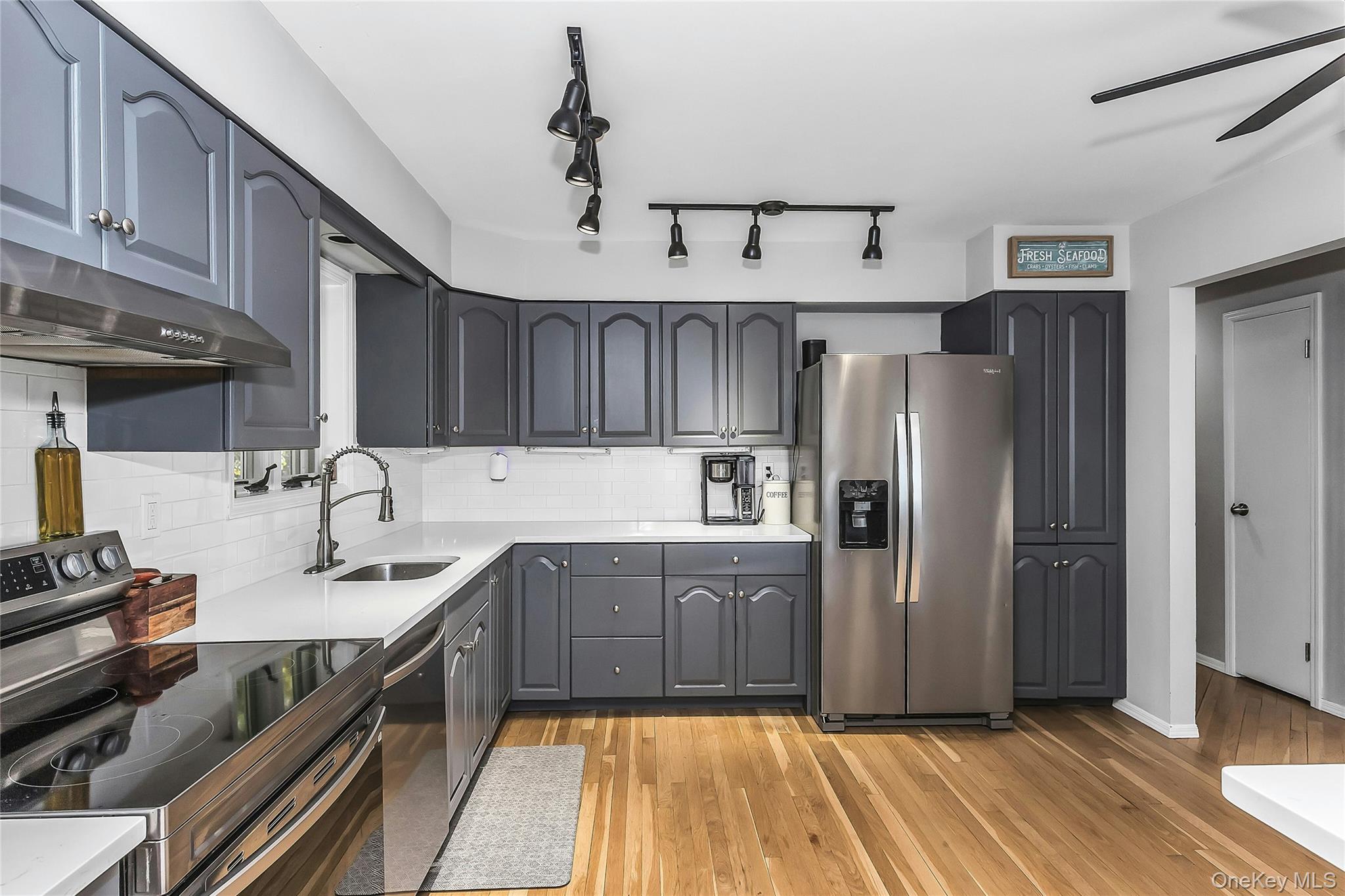 15 Riverside Avenue Property Photo 7