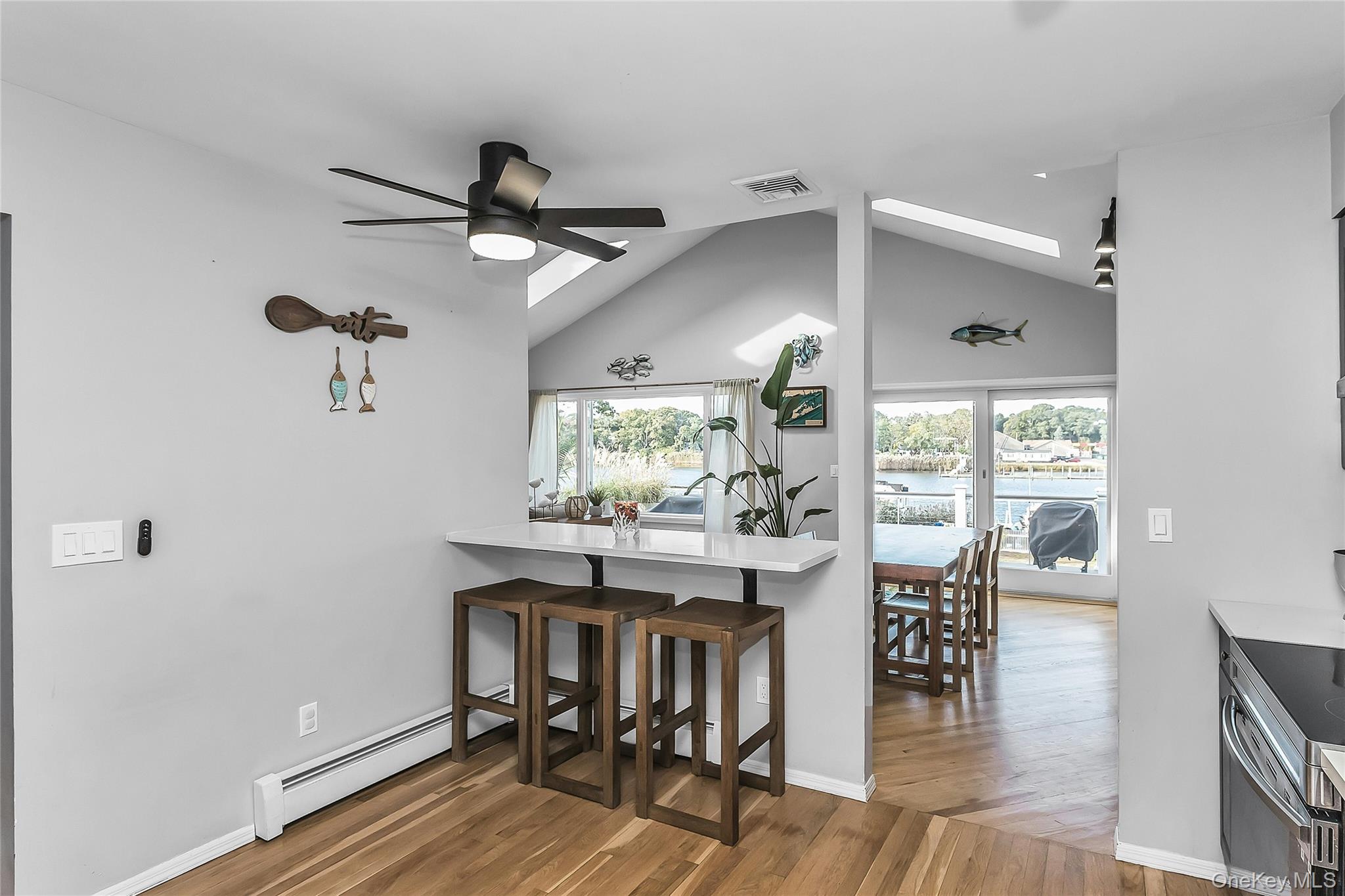 15 Riverside Avenue Property Photo 9