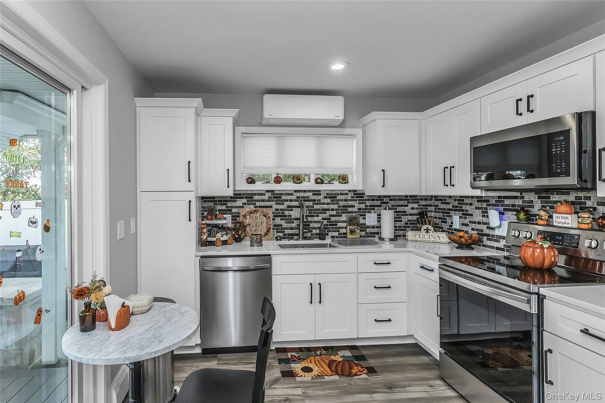 15 Riverside Avenue Property Photo 22