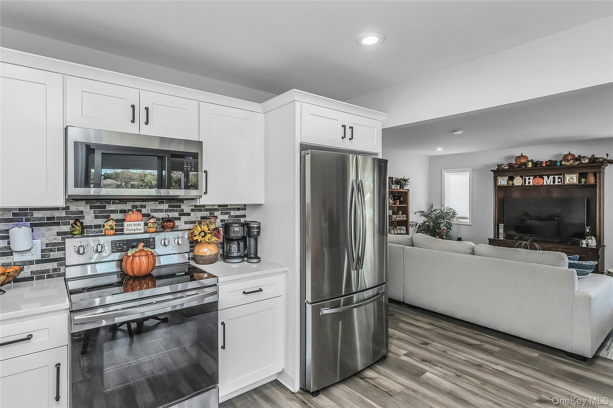 15 Riverside Avenue Property Photo 23