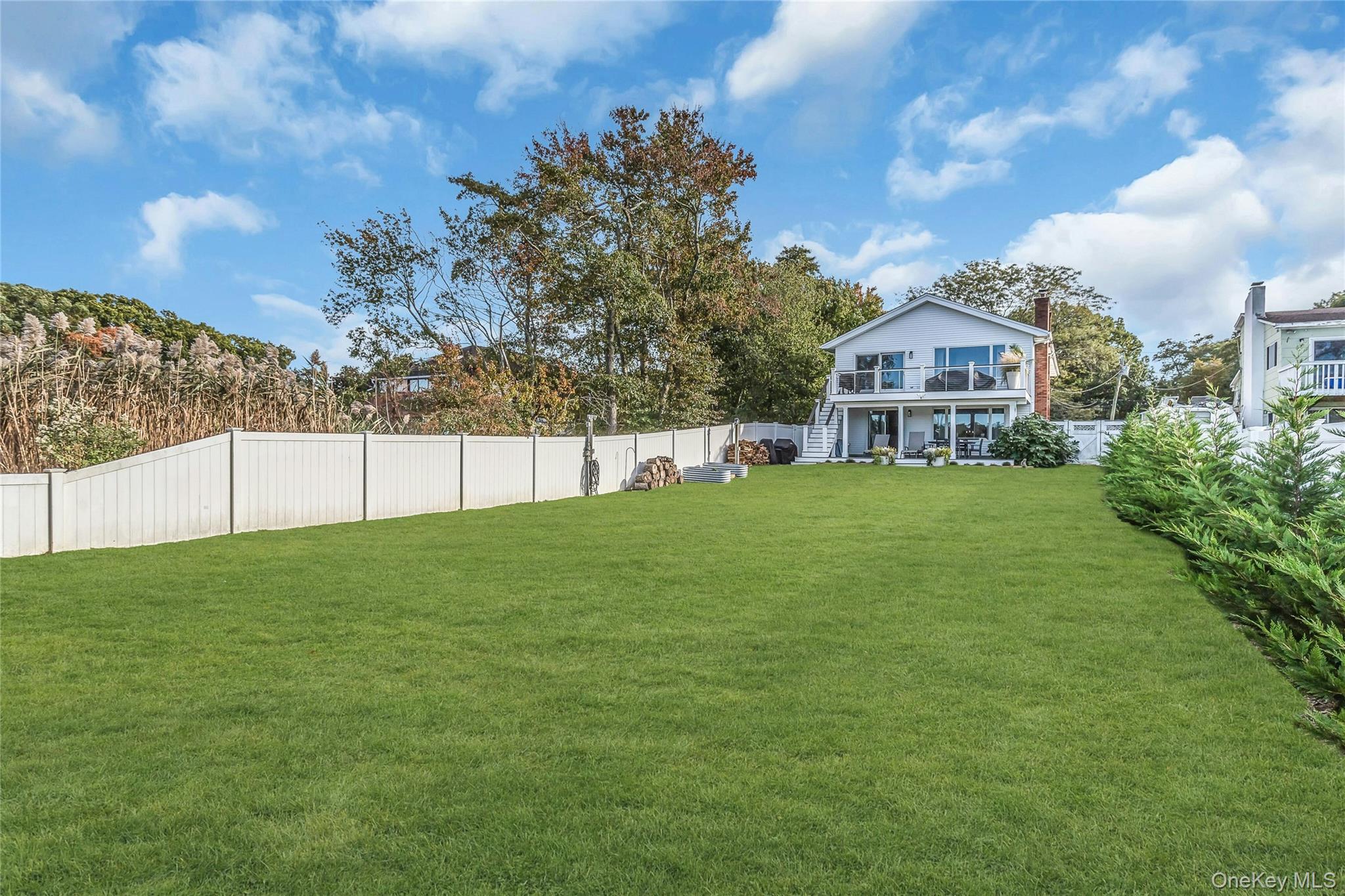 15 Riverside Avenue Property Photo 30