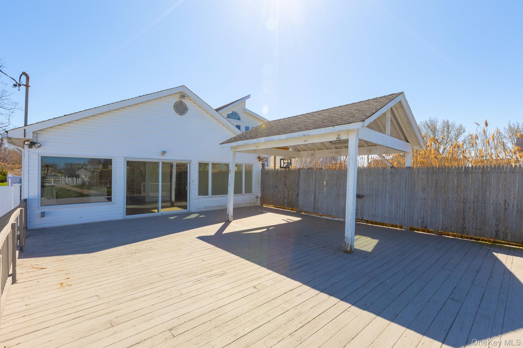 56 Riverdale Avenue Property Photo 10