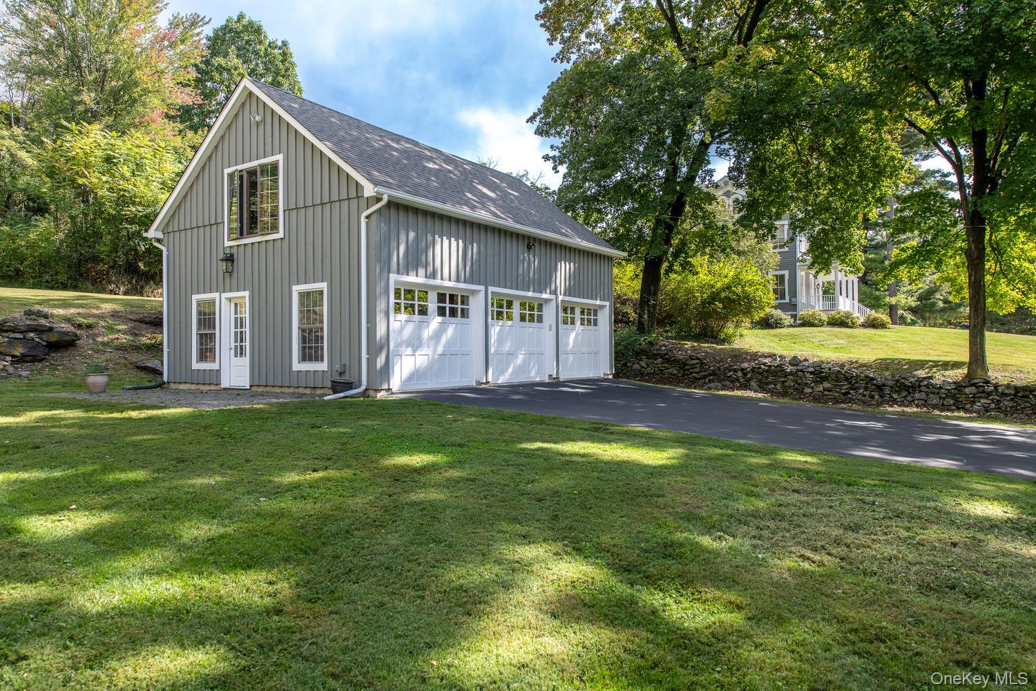 5 Vail Road Property Photo 2